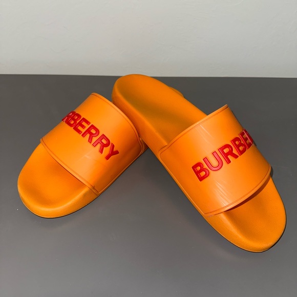 Burberry Slides - Picture 2 of 2